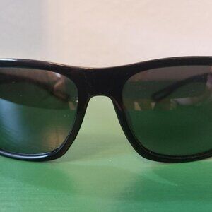 Maui Jim -- CHEE HOO! - MINT !! - MJ-765-02